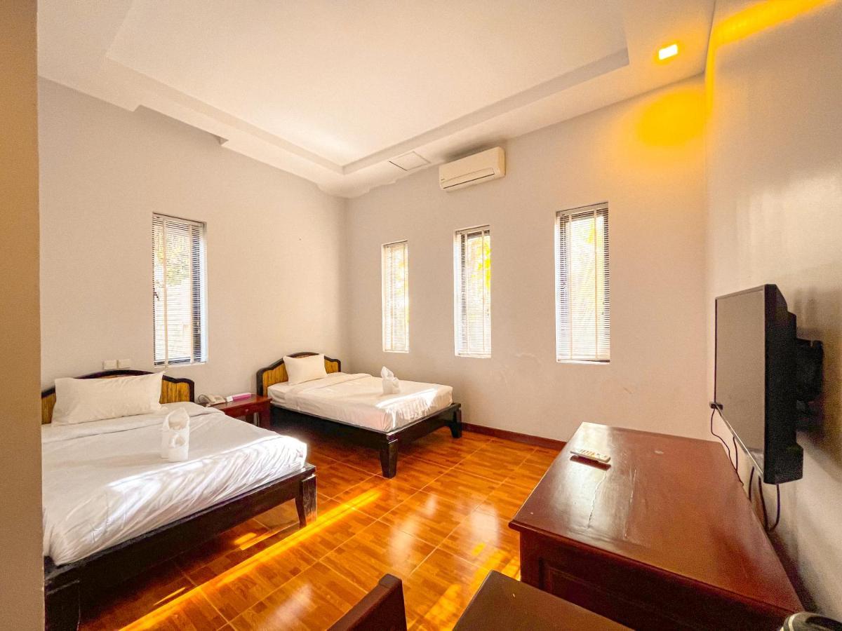 Luxury Angkor Resort & Sky Lounge 시엠리아프 외부 사진