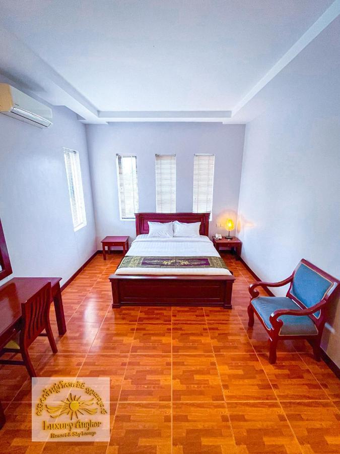 Luxury Angkor Resort & Sky Lounge 시엠리아프 외부 사진