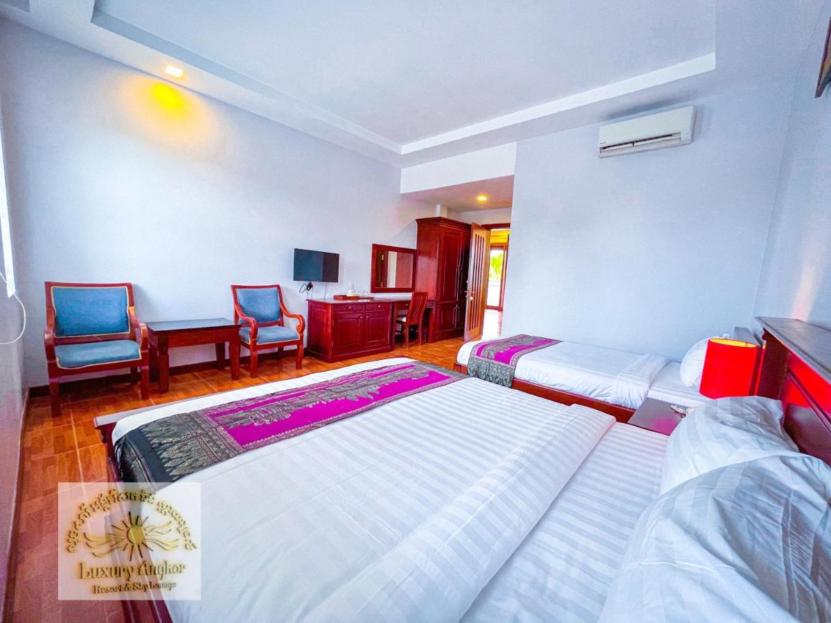 Luxury Angkor Resort & Sky Lounge 시엠리아프 외부 사진