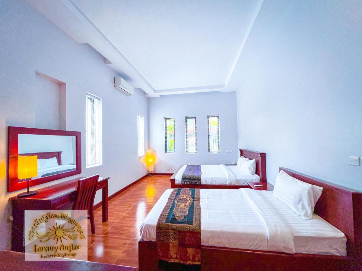 Luxury Angkor Resort & Sky Lounge 시엠리아프 외부 사진