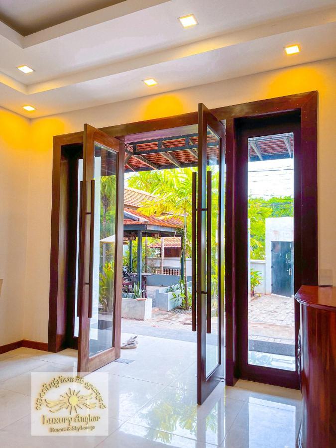 Luxury Angkor Resort & Sky Lounge 시엠리아프 외부 사진