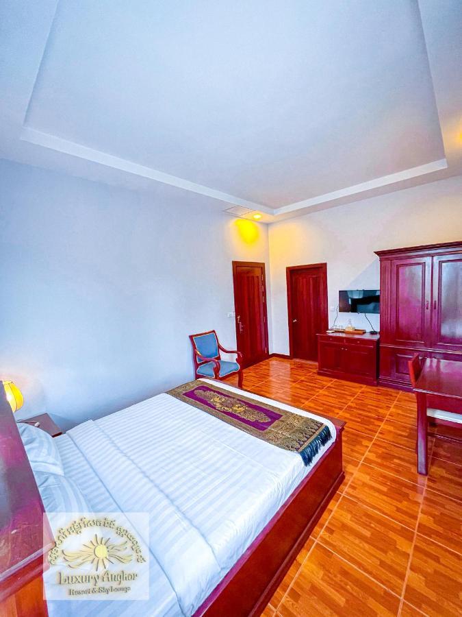 Luxury Angkor Resort & Sky Lounge 시엠리아프 외부 사진