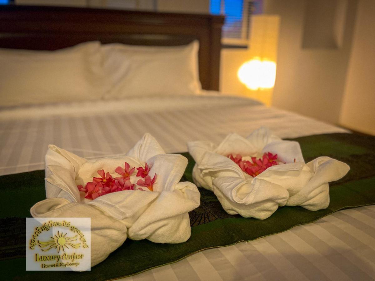 Luxury Angkor Resort & Sky Lounge 시엠리아프 외부 사진