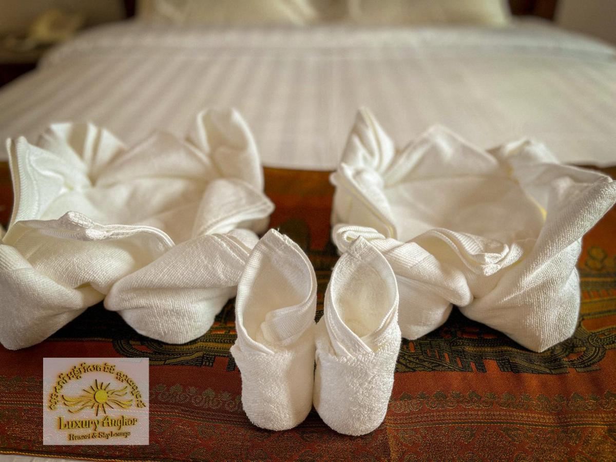 Luxury Angkor Resort & Sky Lounge 시엠리아프 외부 사진